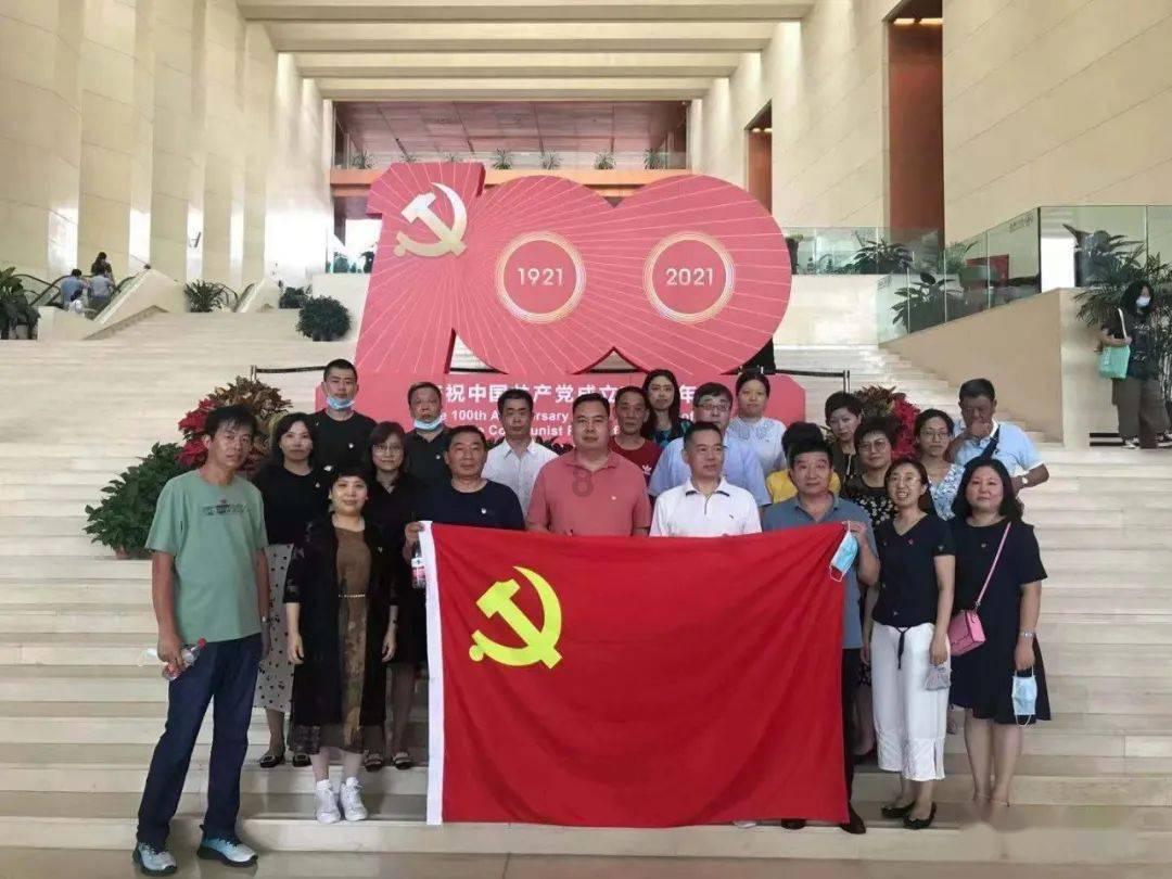 实业家曹德旺:迄今为国内捐款超百亿,儿女不退美籍不能继承遗产